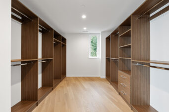 PH#1100 - 3963 Uplands Way